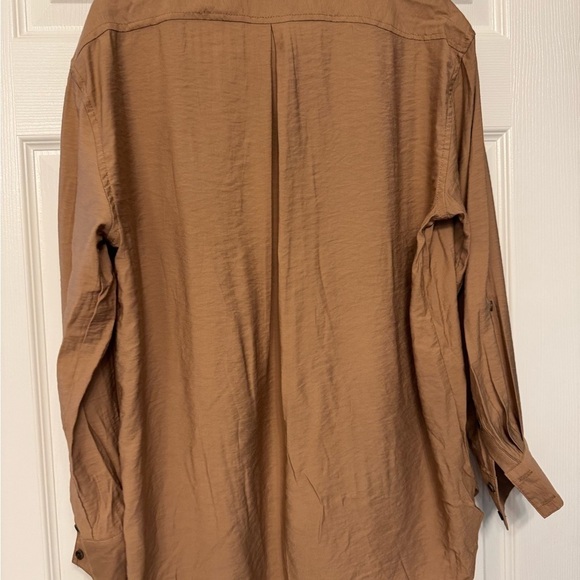 New (w/o) tag- Banana Republic Tan Collared Shirt - Picture 3 of 4